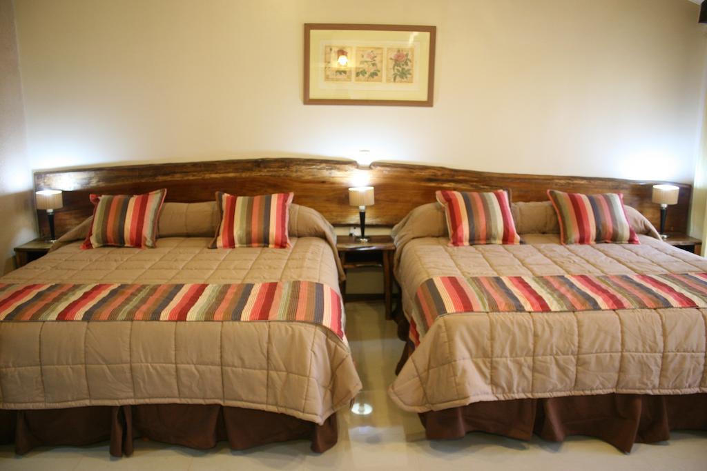 Posada Del Jacaranda 푸에르토이과수 객실 사진